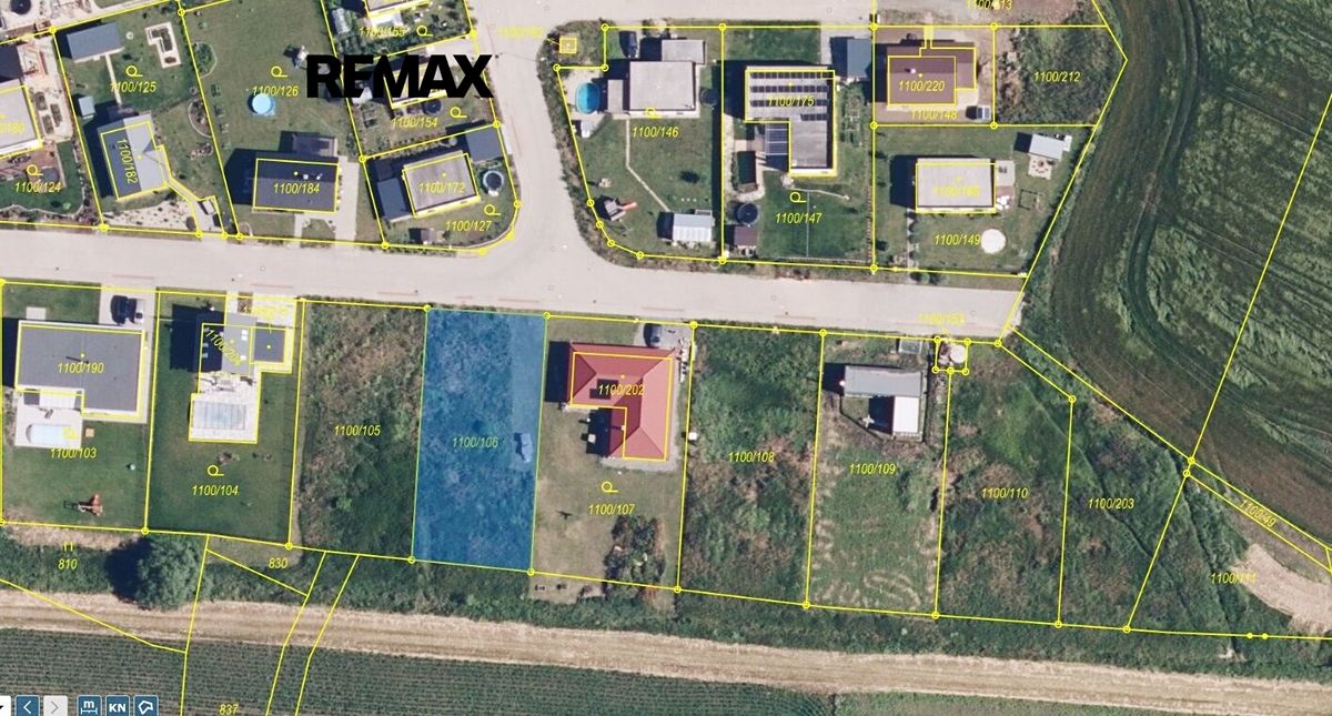 Prodej stavebního pozemku 838 m²