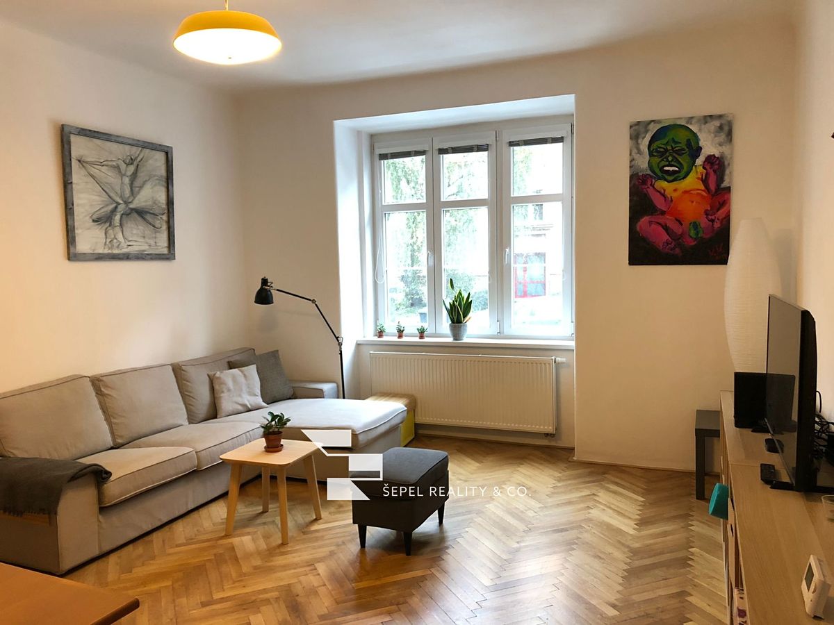 Pronájem bytu 2+1 83 m² – fotografie 2
