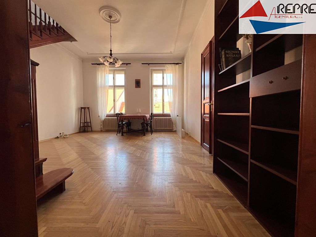 Pronájem bytu 4+1 150 m² – fotografie 2