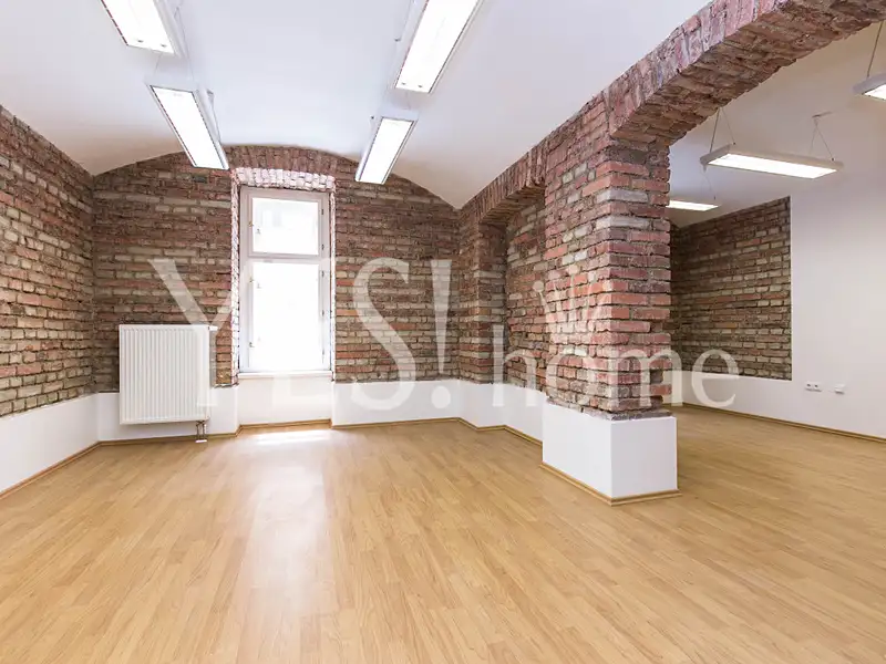 Pronájem kanceláře 136 m², Praha – náhled fotky 1