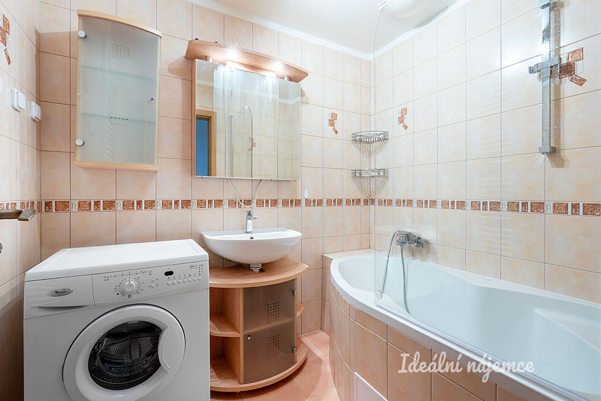 Pronájem bytu 2+kk 61 m² – fotografie 5