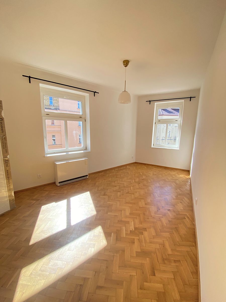 Pronájem bytu 2+kk 42 m² – fotografie 4
