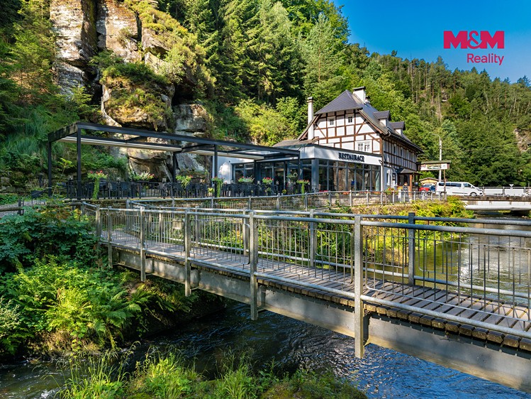 Prodej komerčního prostoru, 300 m² (2 z 30)