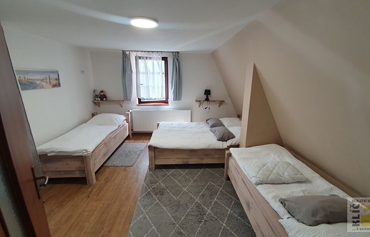 Комерційне приміщення на продаж, 200 м² (29 з 30)