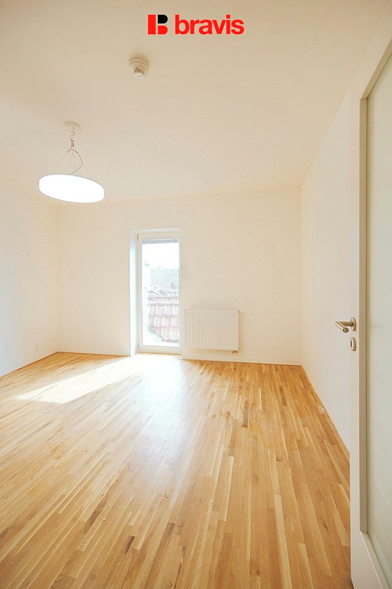 Pronájem bytu 2+kk 54 m² – fotografie 4