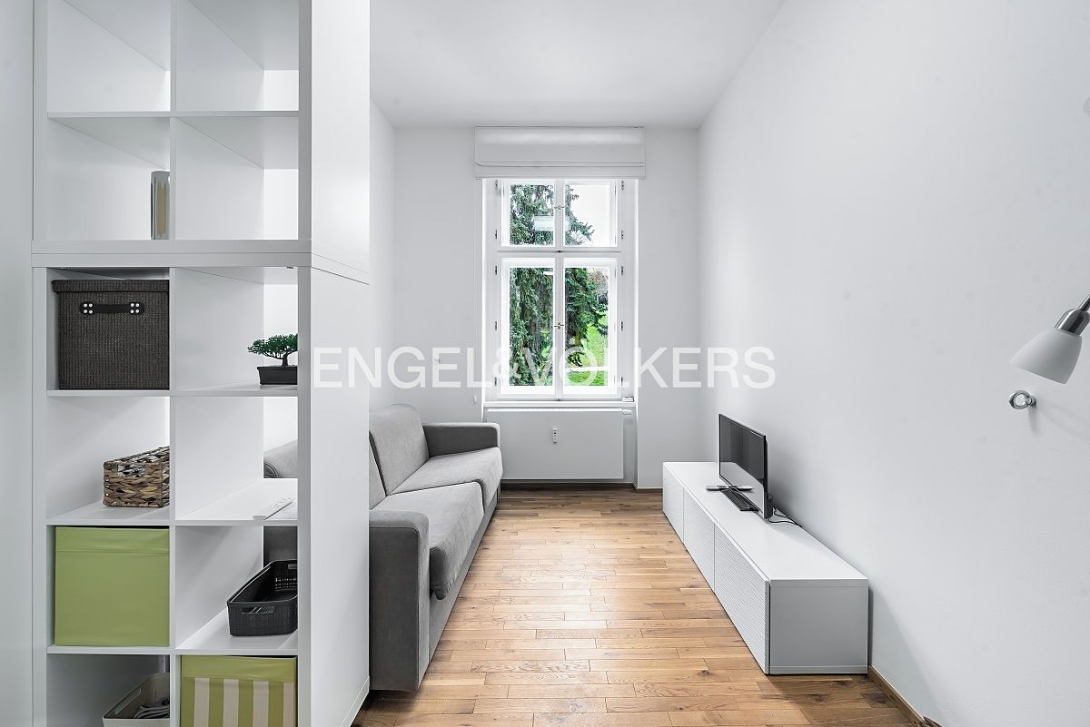 Pronájem bytu 1+kk 28 m²