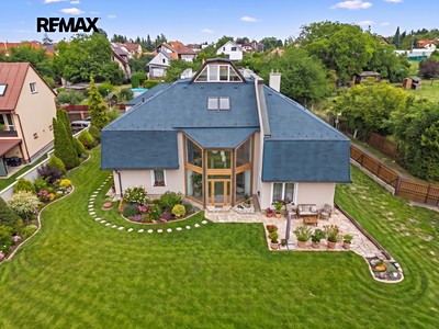 Prodej  vícegeneračního domu 897 m², pozemek 1 772 m²