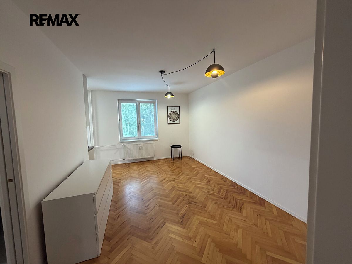 Pronájem bytu 3+kk 67 m² – fotografie 3