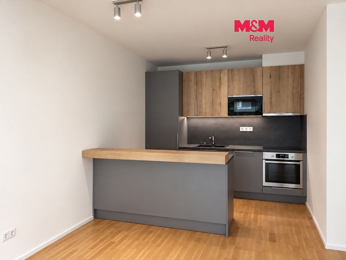 Pronájem bytu 3+kk 70 m²