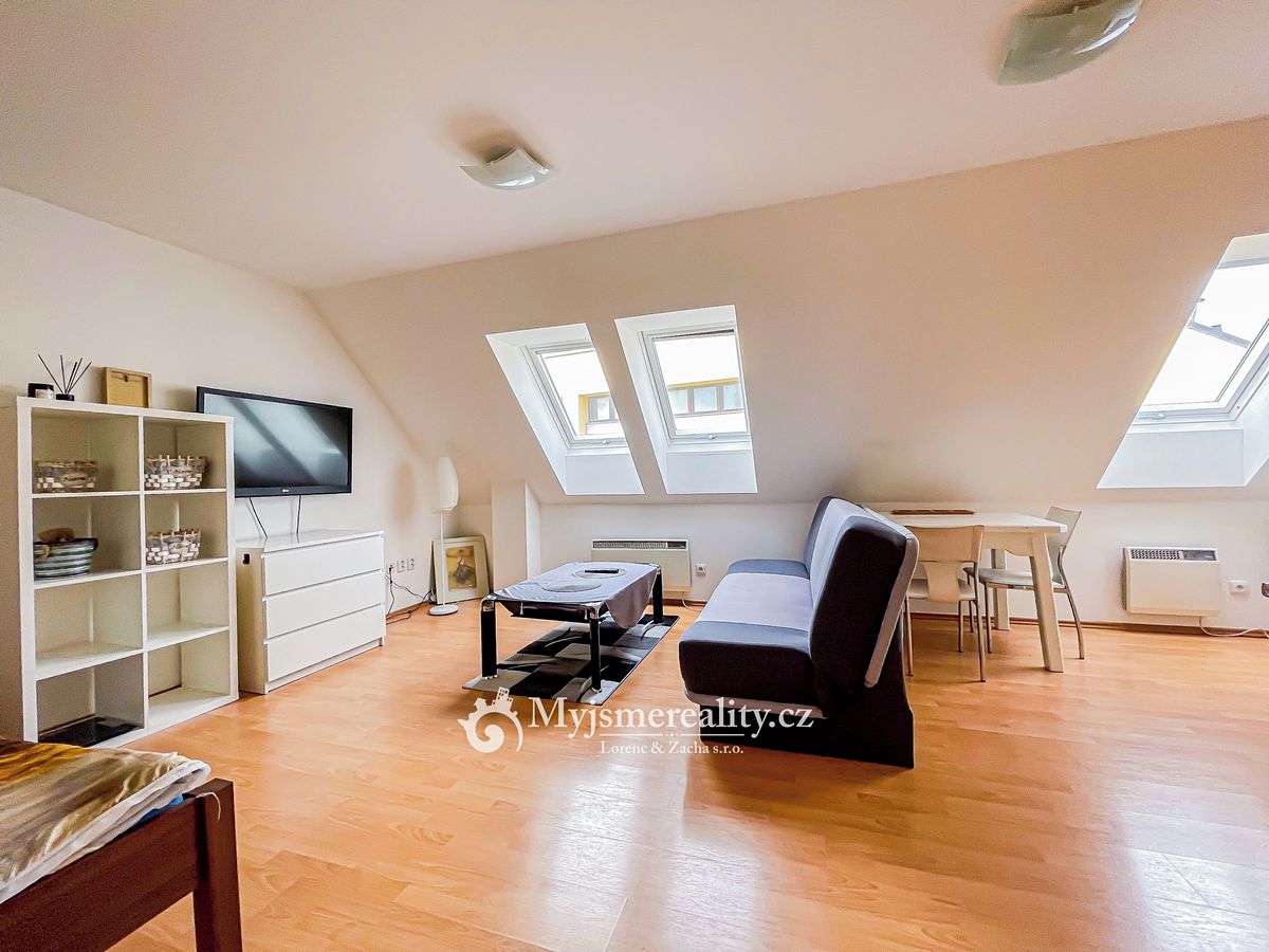 Prodej bytu 1+kk 40 m² – fotografie 3