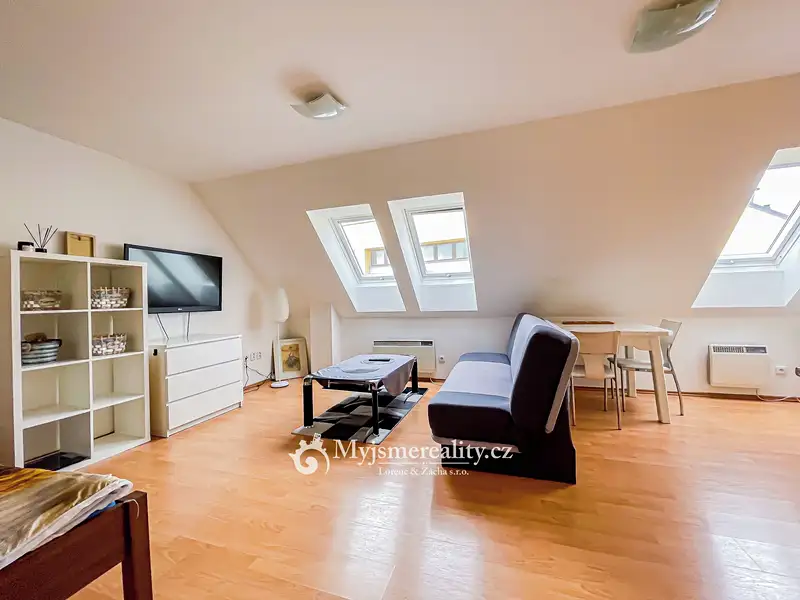 Prodej bytu 1+kk 40 m², Znojmo – náhled fotky 3