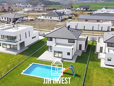 Prodej rodinného domu 212 m², pozemek 821 m²