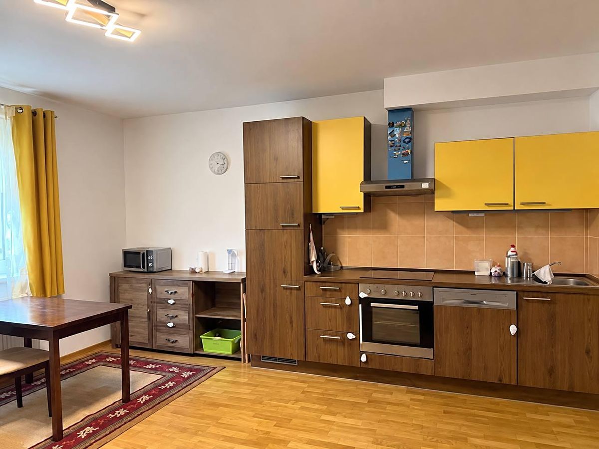 Pronájem bytu 3+kk 80 m²