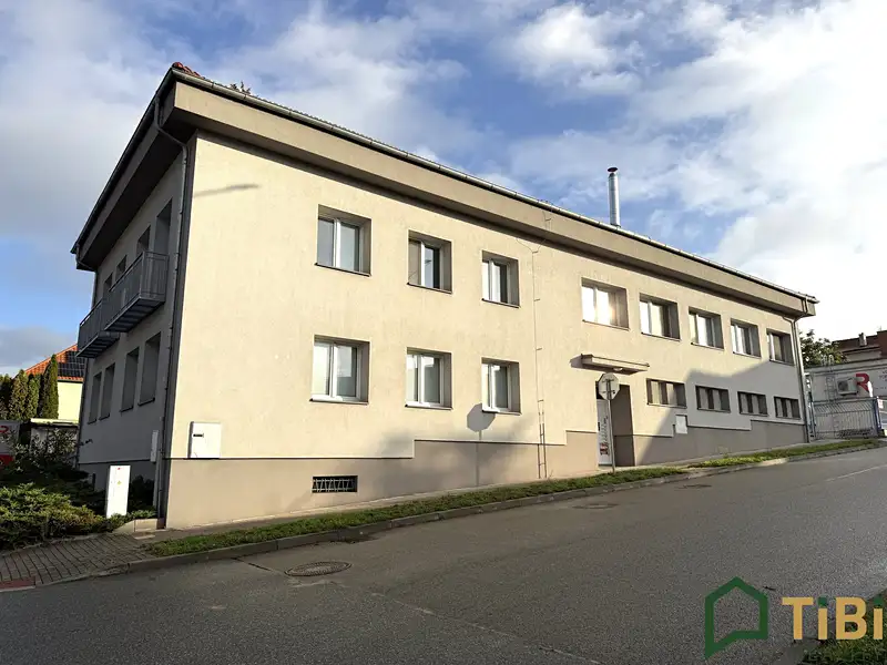 Pronájem kanceláře 21 m², Blansko – náhled fotky 1