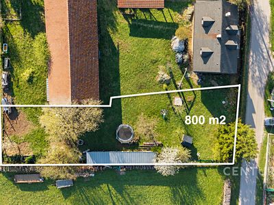 Prodej stavebního pozemku 800 m²
