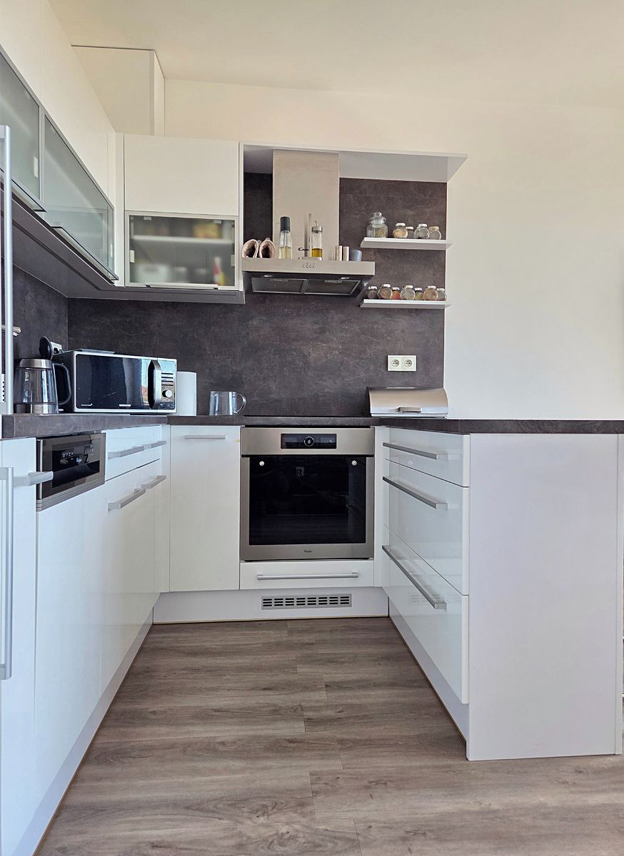 Pronájem bytu 2+kk 53 m² – fotografie 3