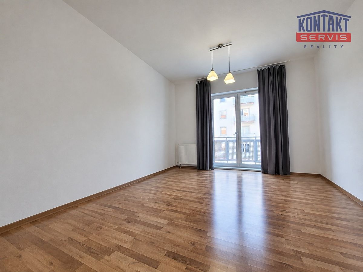 Pronájem bytu 1+kk 26 m² – fotografie 2