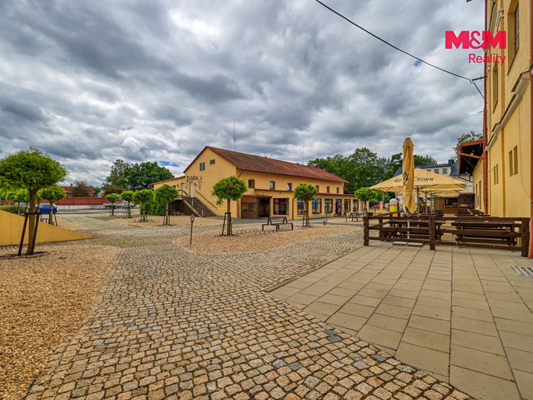 Комерційне приміщення на продаж, 8 700 м² (22 з 30)