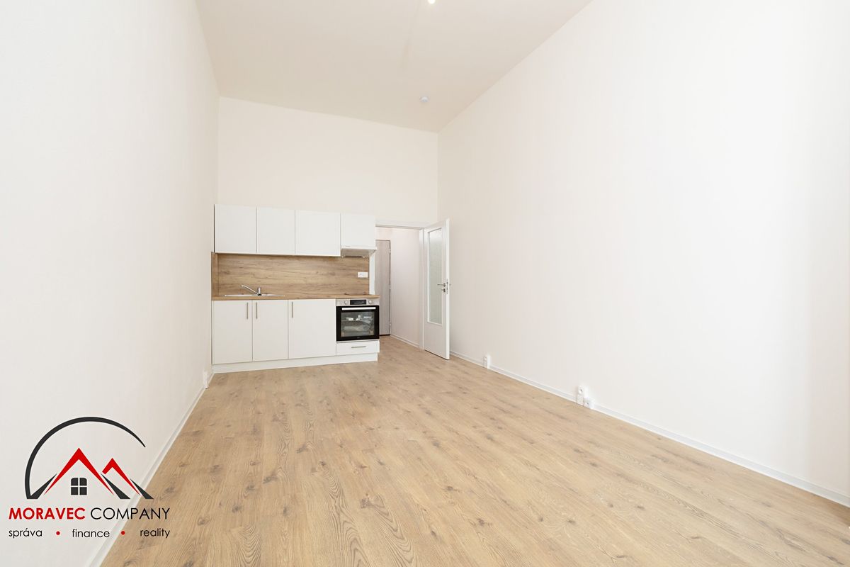 Pronájem bytu 1+kk 27 m² – fotografie 2