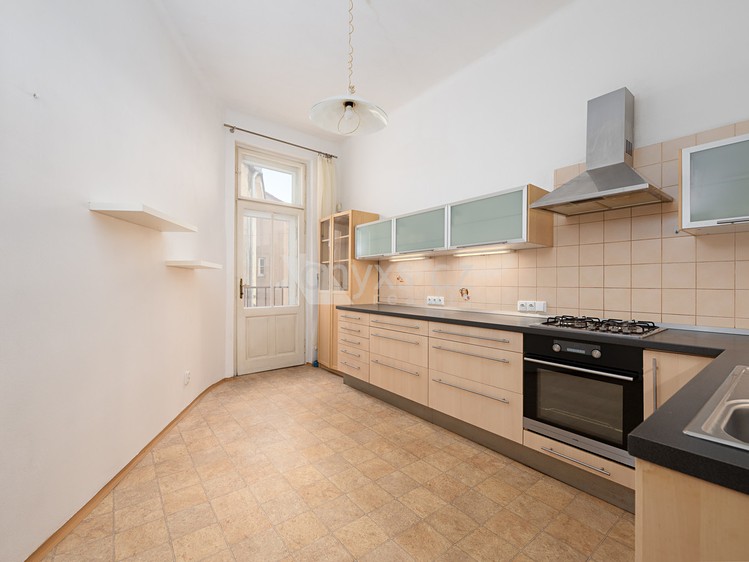 Pronájem bytu 3+1, 112 m² (4 z 16)