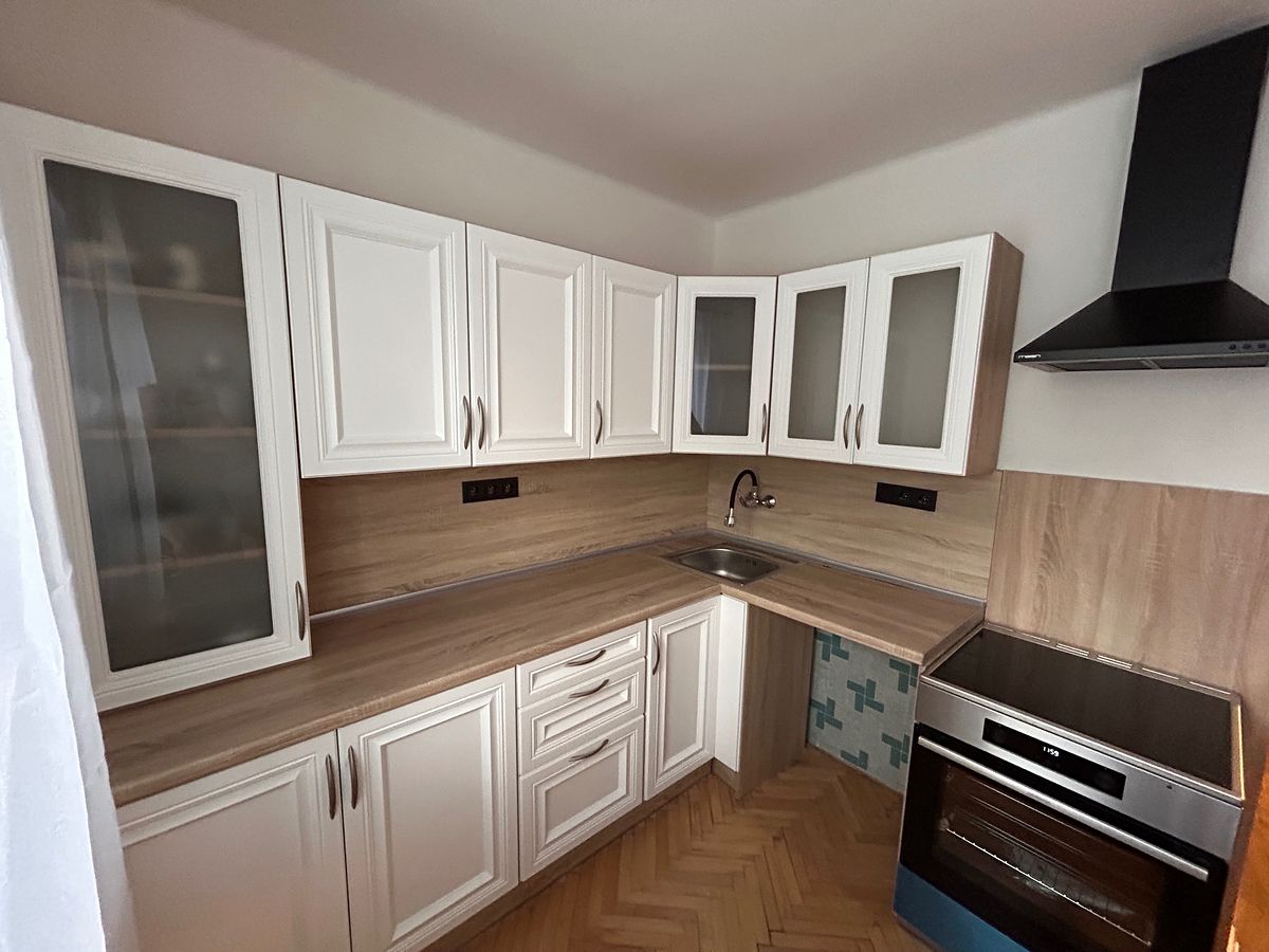 Pronájem bytu 1+1 28 m² – fotografie 2