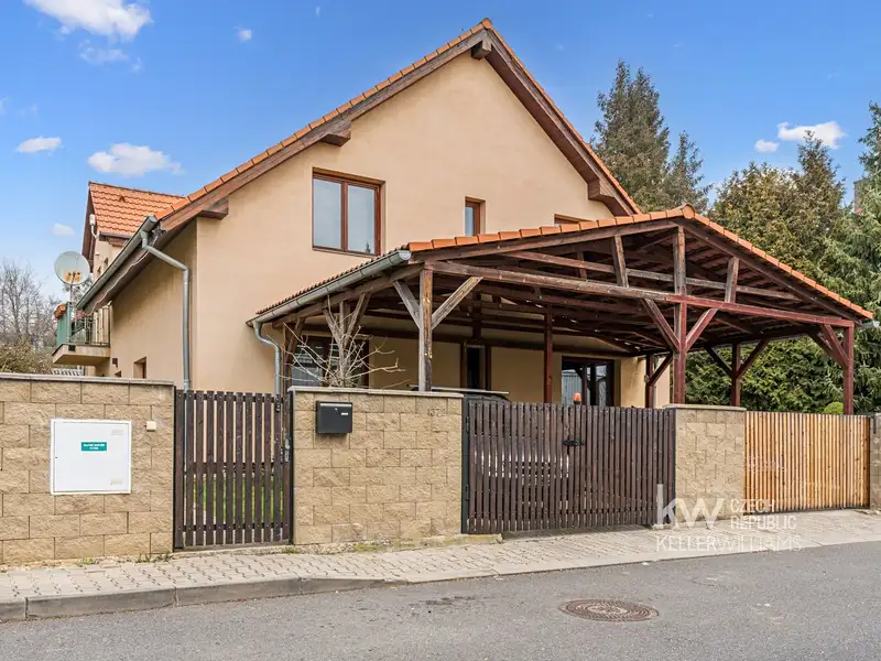 Prodej rodinného domu 121 m², pozemek 388 m², Hostivice – náhled fotky 3