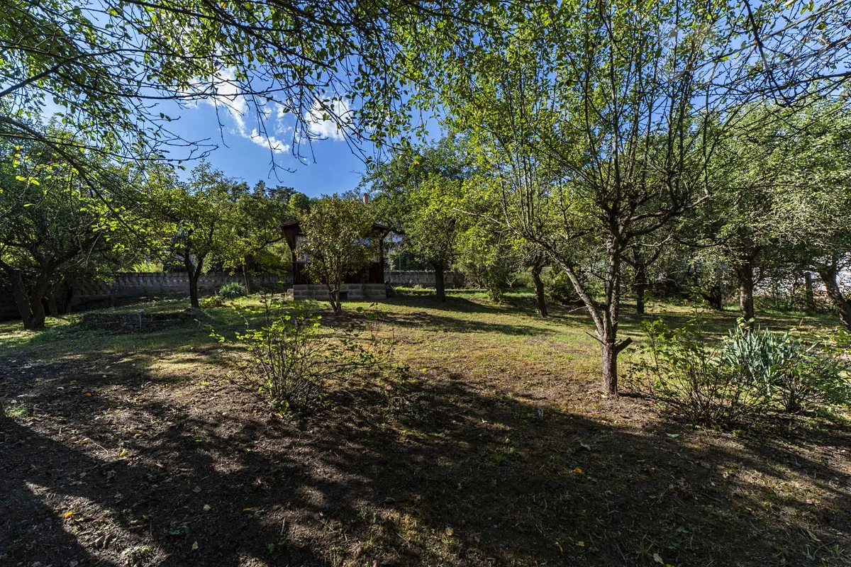 Prodej stavebního pozemku 1552 m²