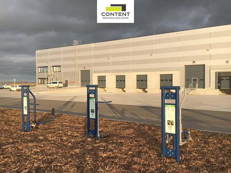 Pronájem skladového prostoru 3000 m², Pavlov – náhled fotky 2