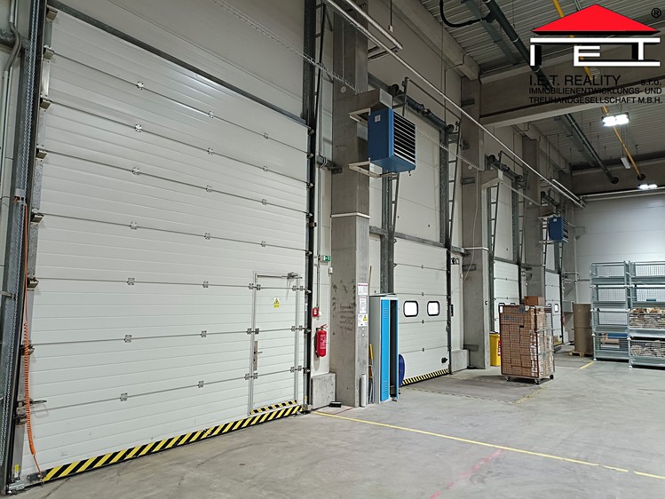 Pronájem komerčního prostoru, 2 694 m² (12 z 15)