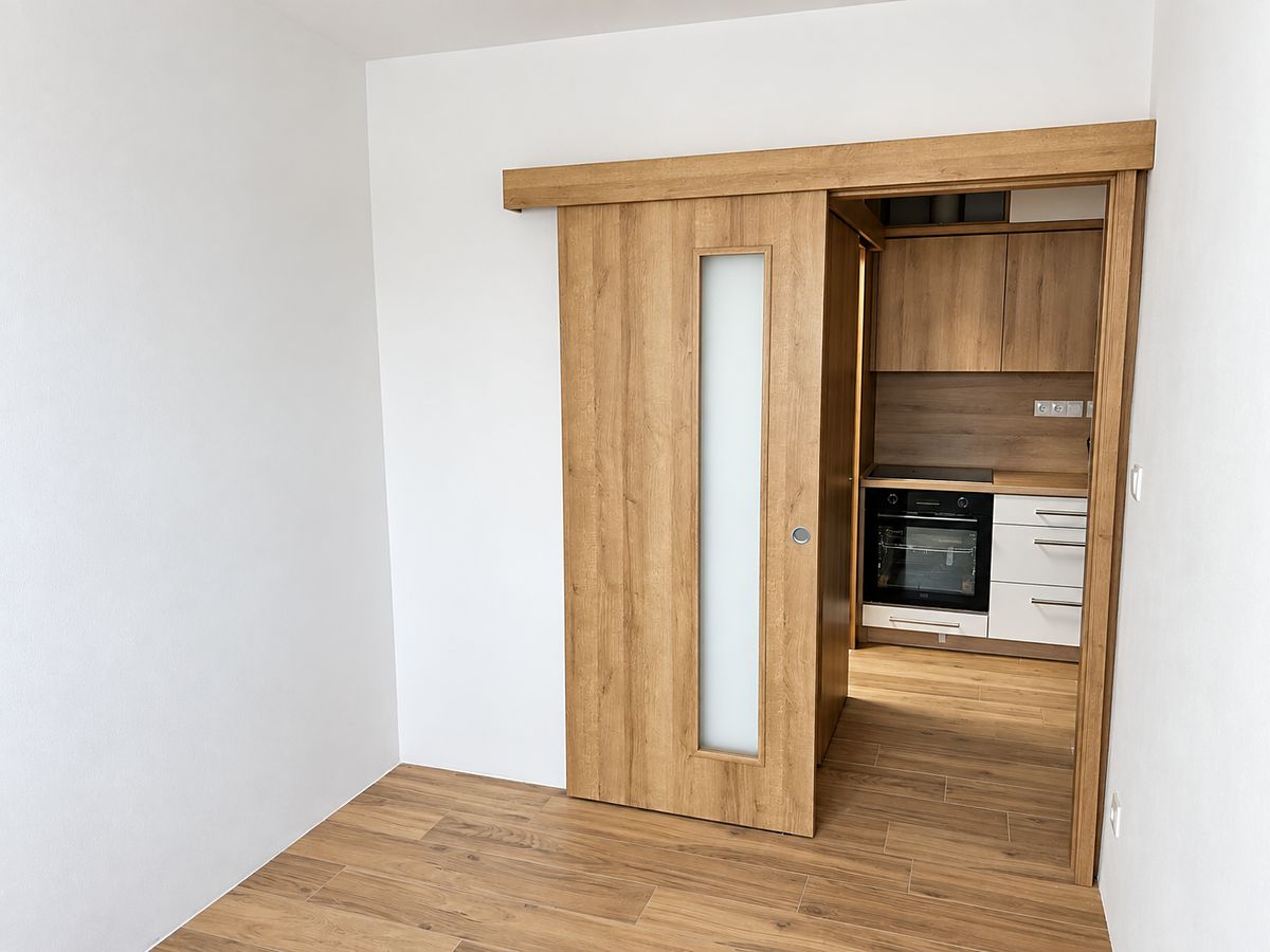 Pronájem bytu 2+kk 44 m² – fotografie 2