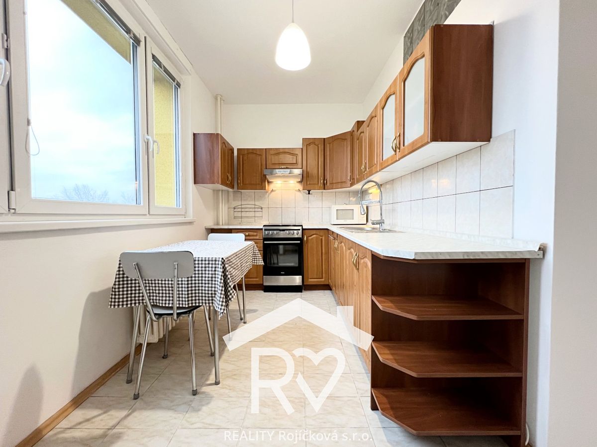 Pronájem bytu 3+1 68 m² – fotografie 3