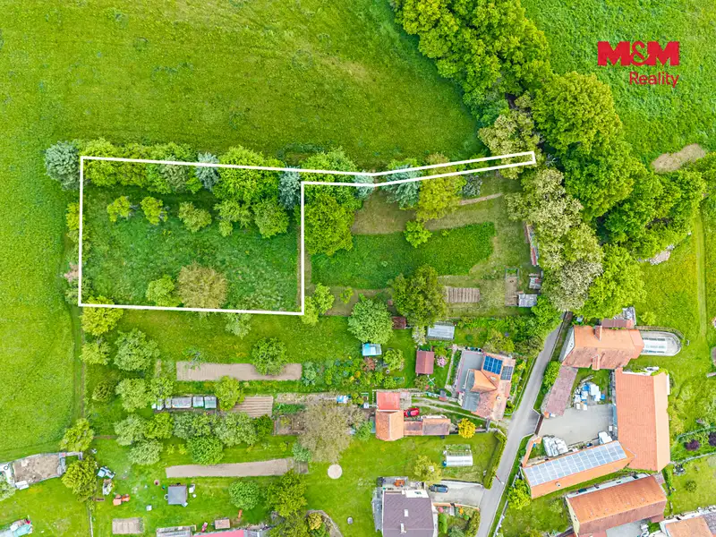 Prodej stavebního pozemku 1693 m², Benešov – náhled fotky 2
