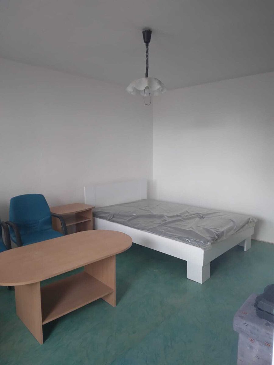 Pronájem bytu 1+kk 29 m² – fotografie 4