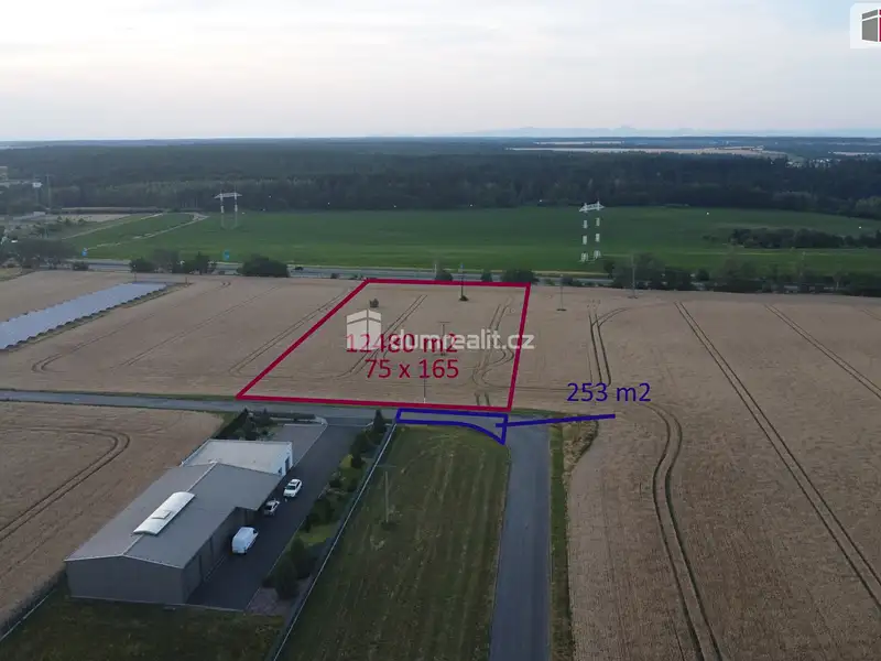 Prodej pole 12733 m², Nové Strašecí – náhled fotky 2