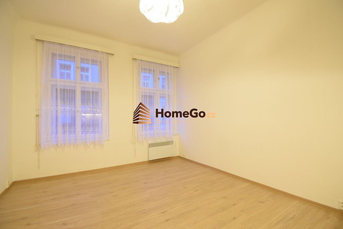 Pronájem bytu 2+kk 45 m² – fotografie 3