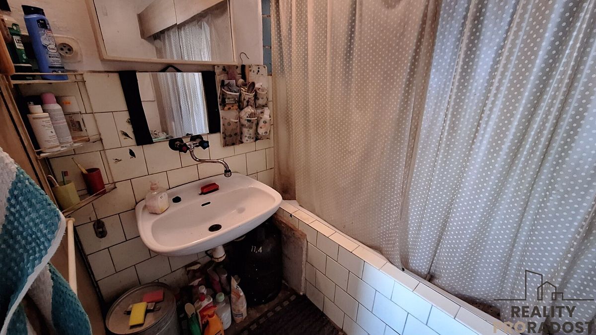 Prodej rodinného domu 92 m², pozemek 480 m² – fotografie 5