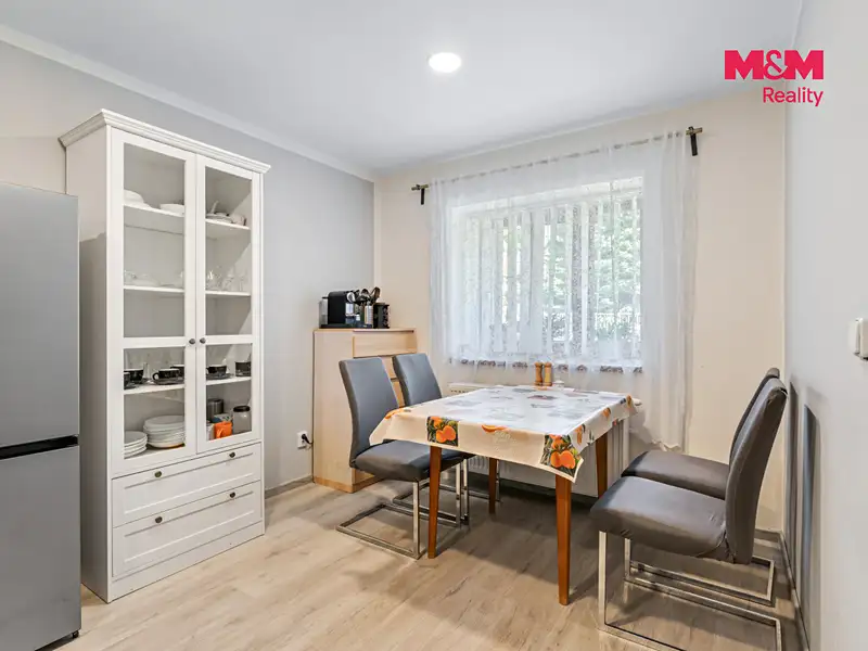Prodej rodinného domu 140 m², pozemek 375 m², Vražkov – náhled fotky 2