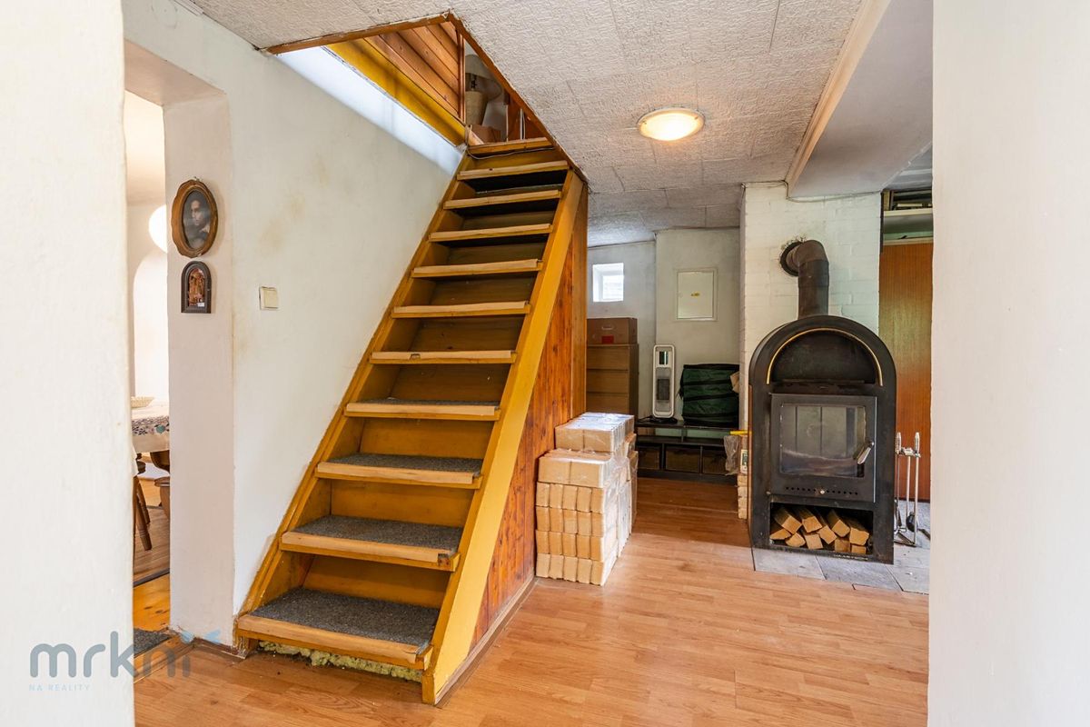 Prodej rodinného domu 100 m², pozemek 1219 m² – fotografie 4