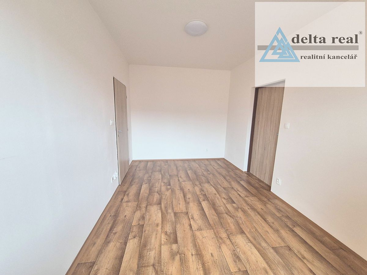 Pronájem bytu 2+kk 40 m² – fotografie 5