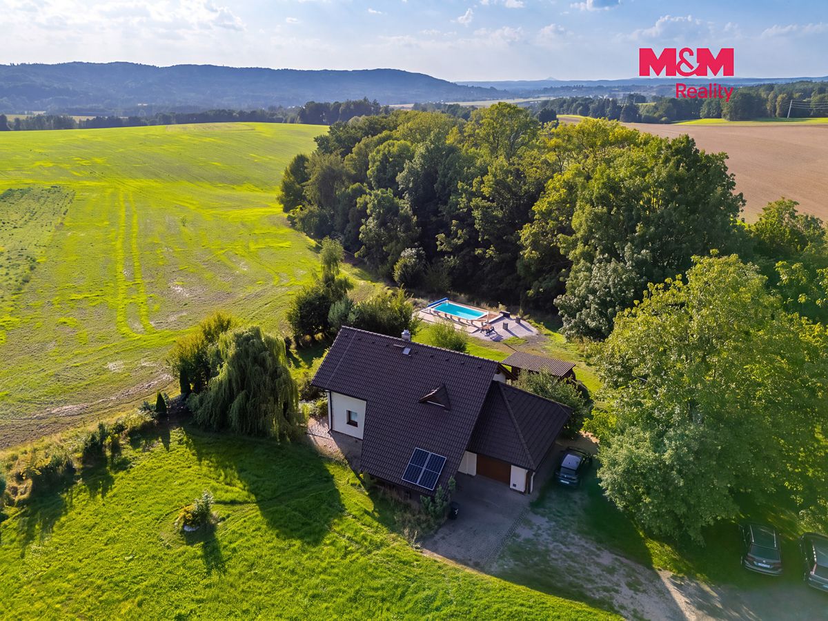Prodej rodinného domu 204 m², pozemek 2000 m² – fotografie 3
