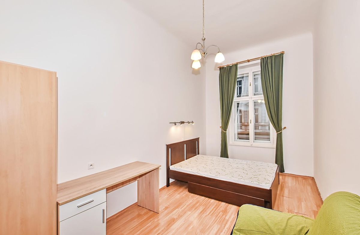 Pronájem bytu 1+1 35 m² – fotografie 2