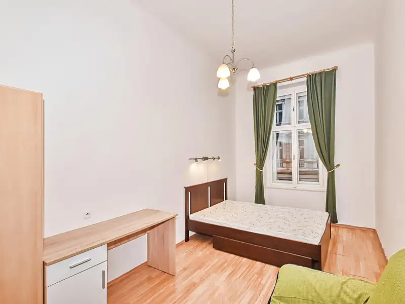 Pronájem bytu 1+1 35 m², Praha – náhled fotky 2