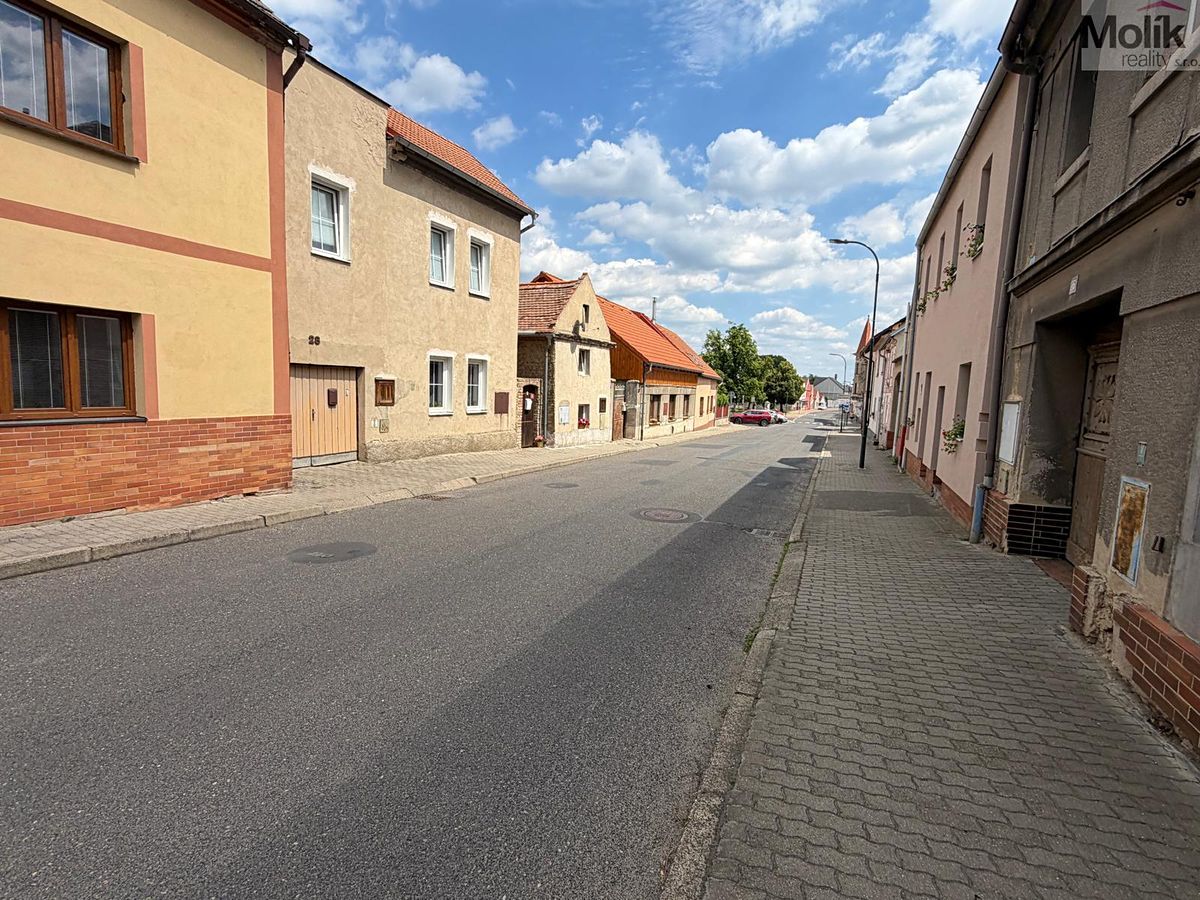 Pronájem rodinného domu 148 m², pozemek 162 m² – fotografie 2