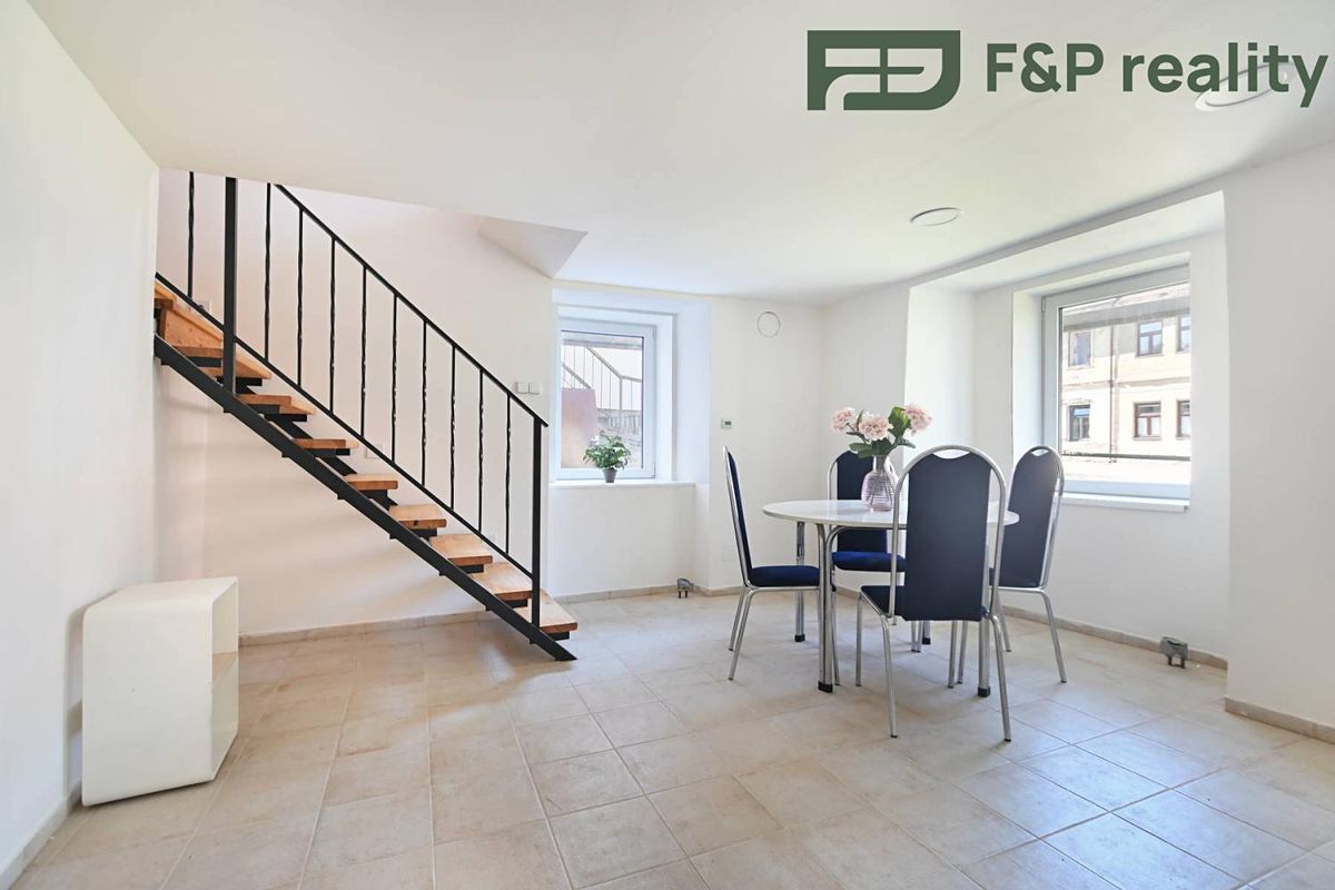 Pronájem rodinného domu 118 m², pozemek 558 m² – fotografie 5