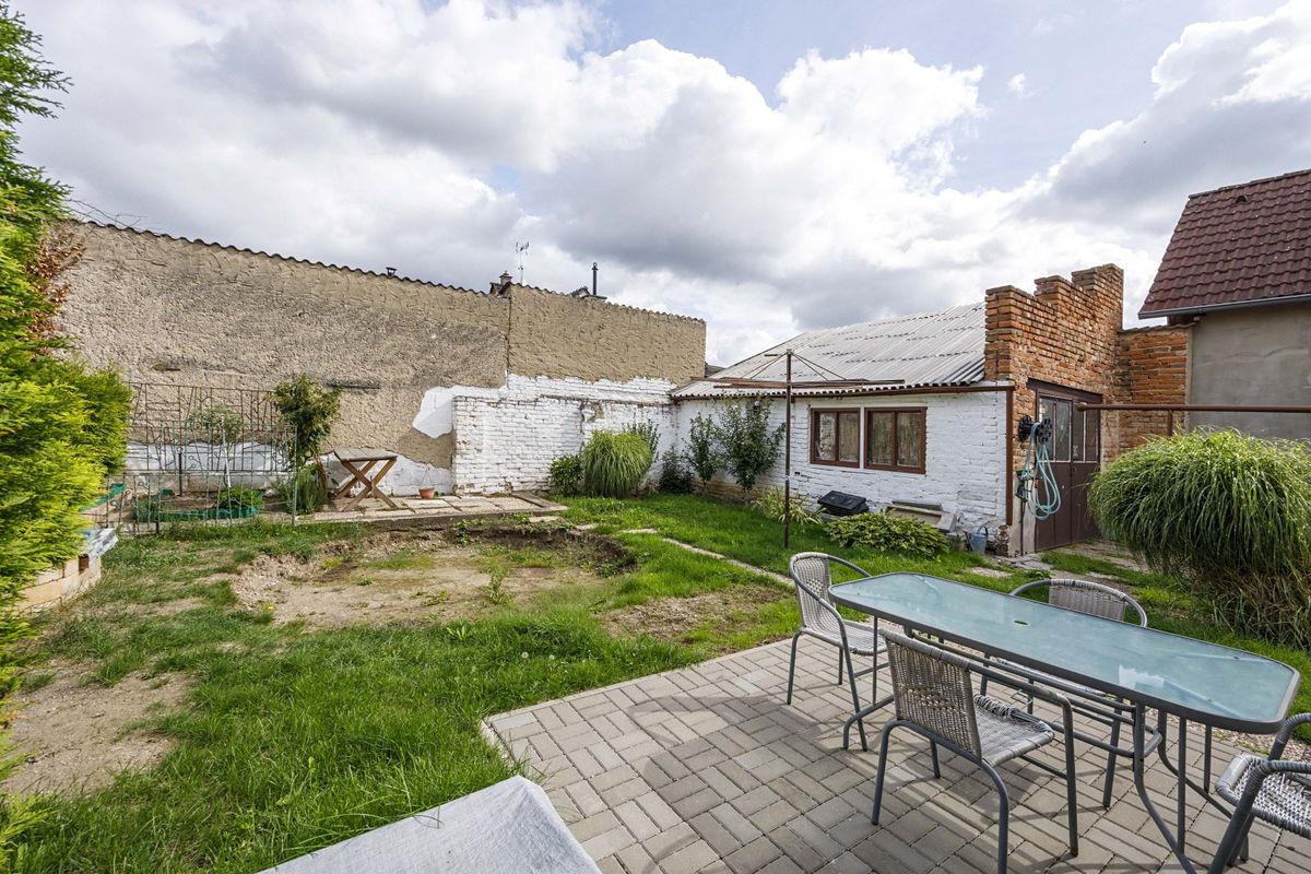 Prodej rodinného domu 204 m², pozemek 321 m² – fotografie 5