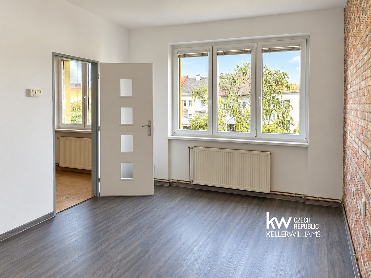 Pronájem bytu 2+1 51 m² – fotografie 4