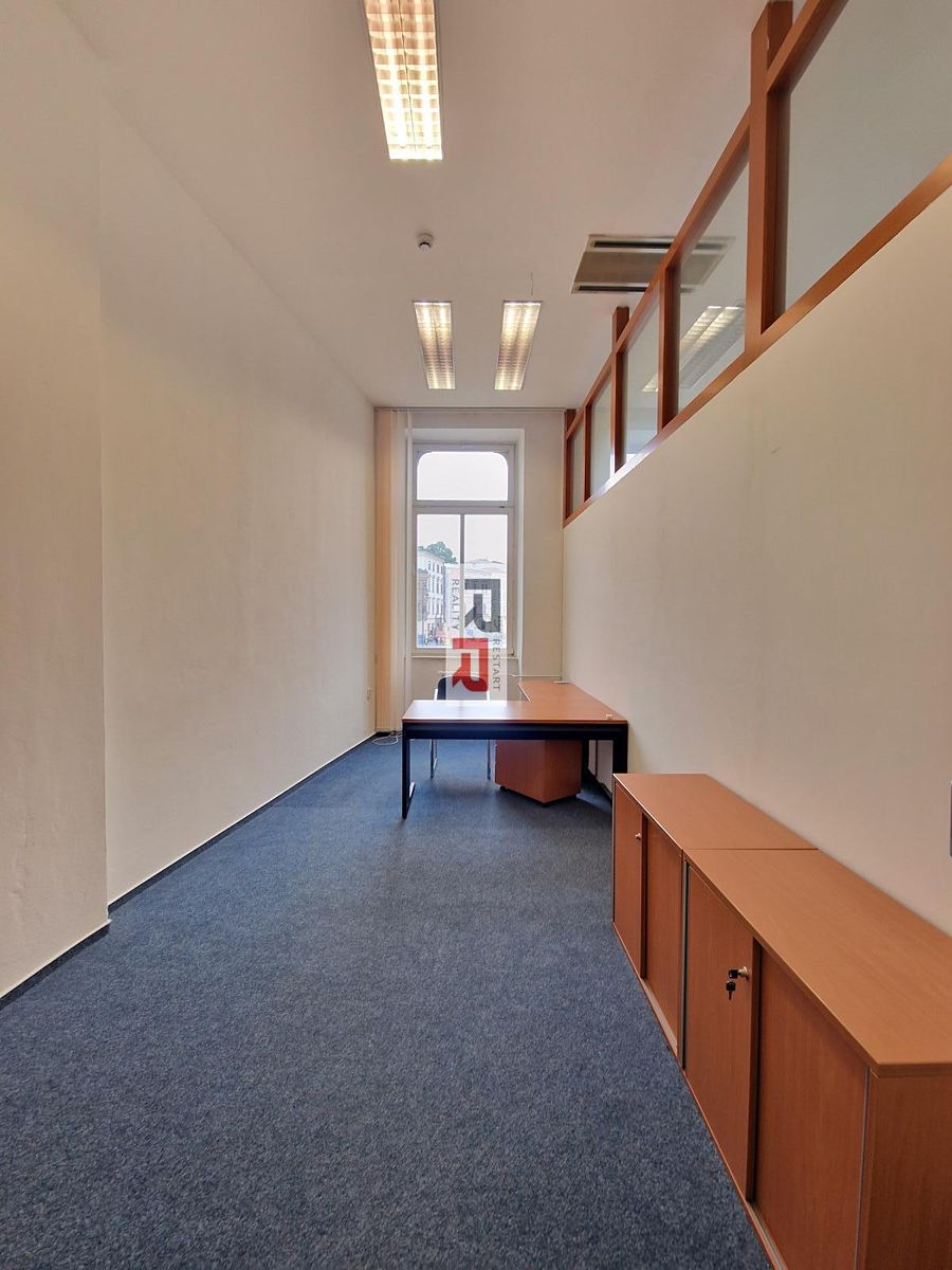 Pronájem kanceláře 17 m², Olomouc – fotka 1 z 3
