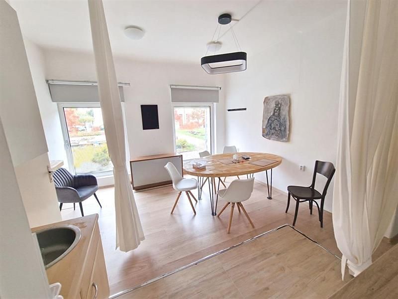 Pronájem bytu 2+kk 36 m² – fotografie 2