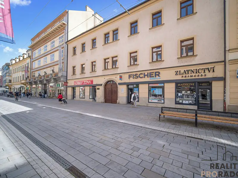 Pronájem kanceláře 82 m², Pardubice – náhled fotky 2