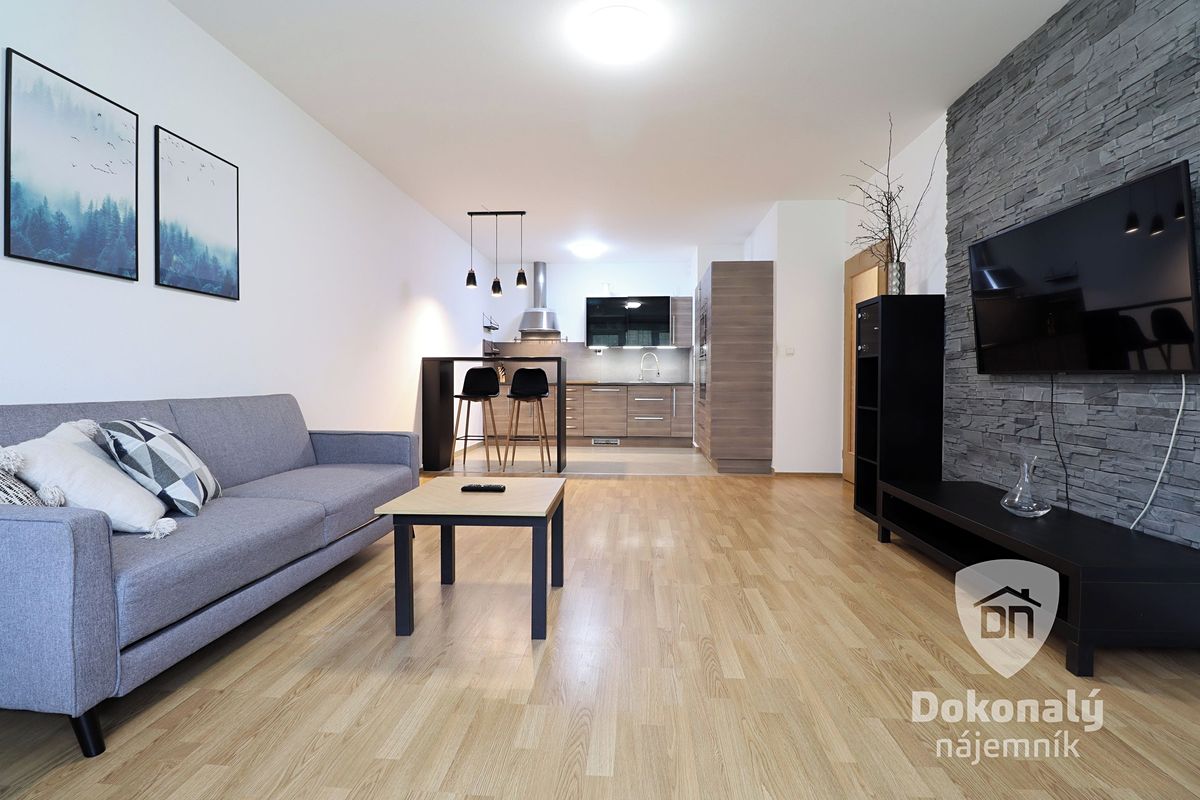 Pronájem bytu 2+kk 61 m² – fotografie 5